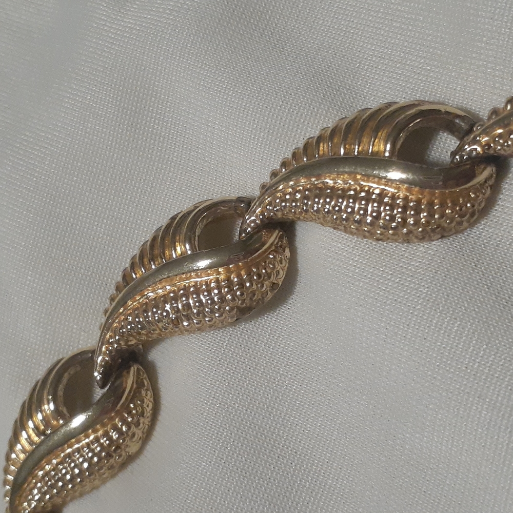 Coro vintage patent pending goldtone necklace - Picture 4 of 4